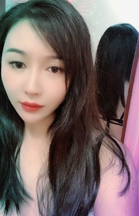 福田萱萱真胸手感好