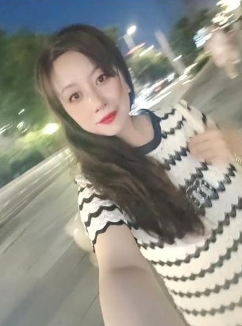 白净少妇