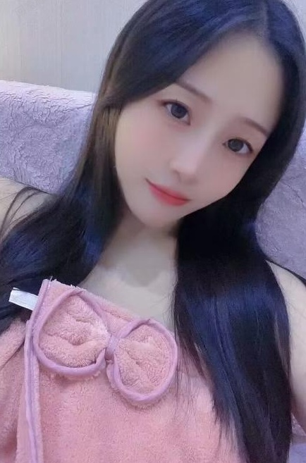 青年路笑笑美女