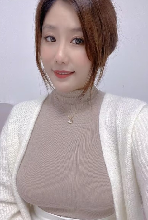 约会奶大屁股大的老师