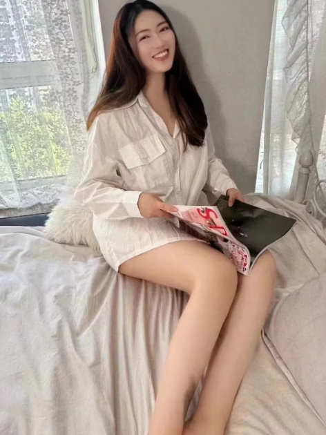 性格开朗的小活妹子