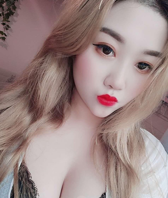 丰满D奶乳交少妇