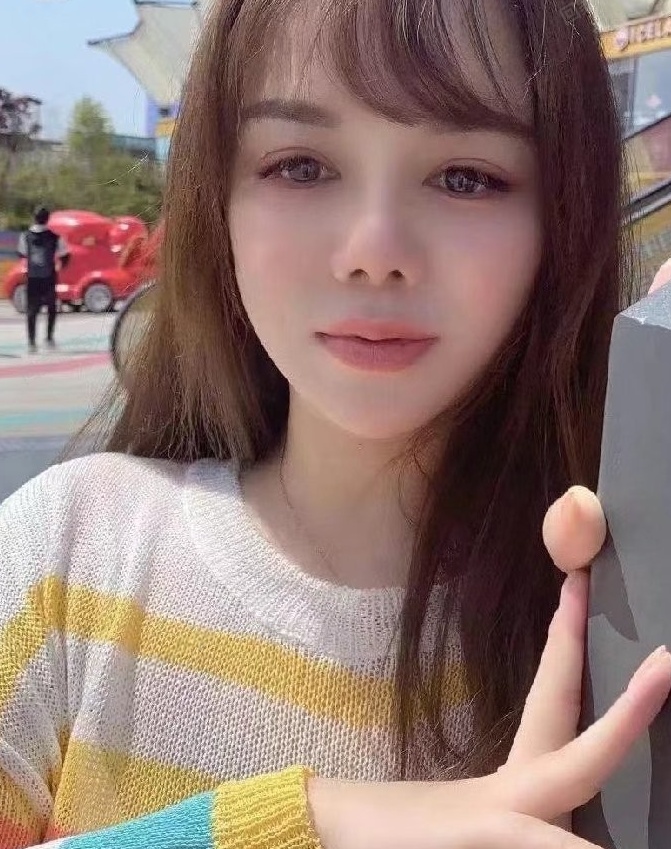 首经贸地铁附近 少妇