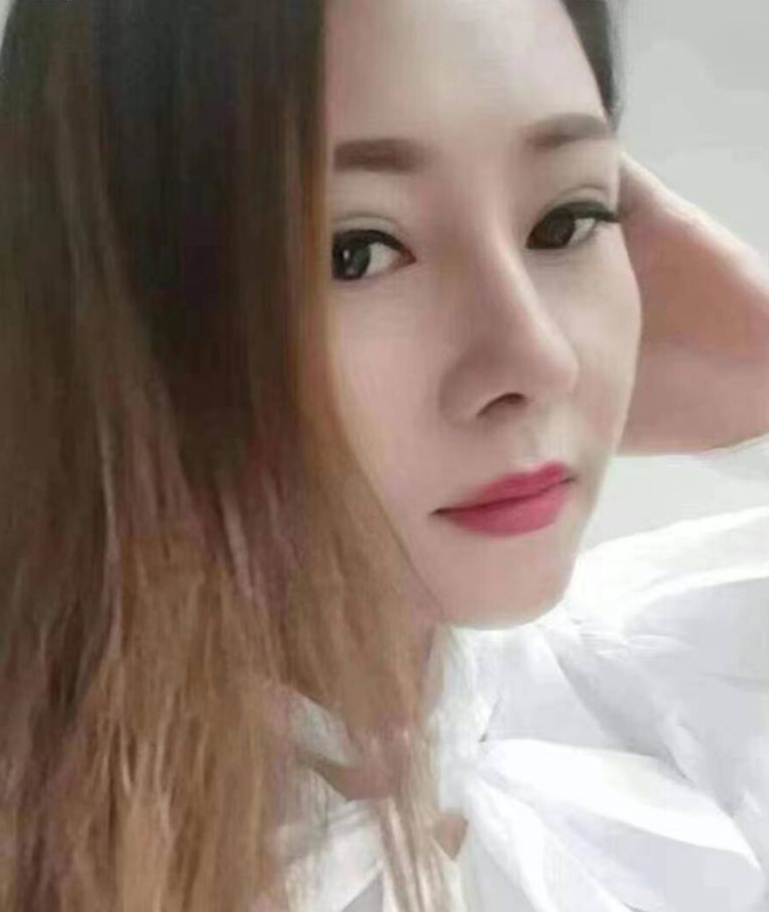 园林路毒龙嫂子