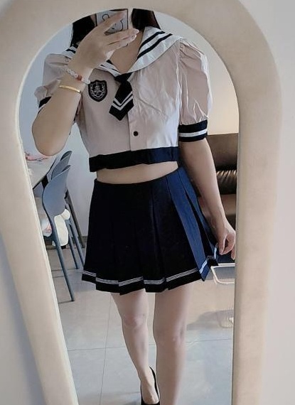 性感蜜臀颜值瑶妹