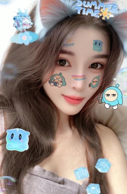 马群混血靓妹