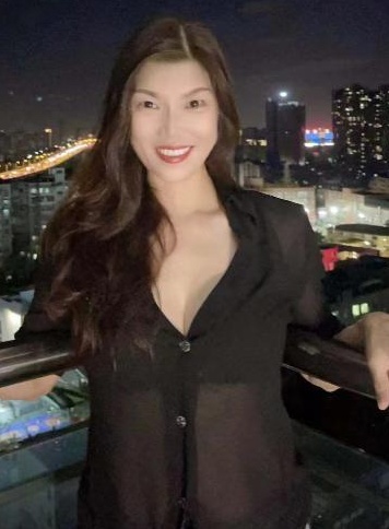 海珠抓龙筋少妇