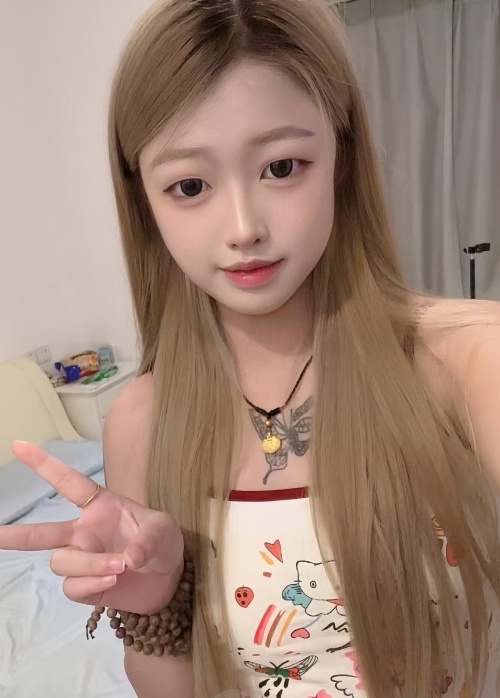 中山公园纹身小妹