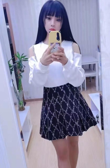 高个苗条妹子