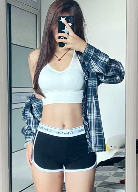 御姐身材丰满有手感可亲比较嫩