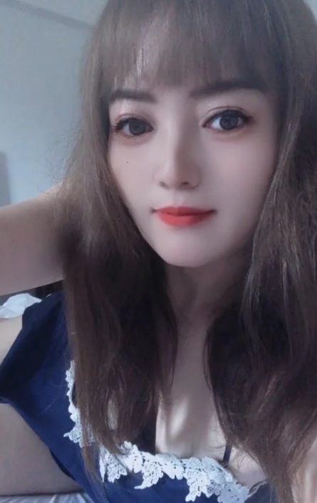 撩人的大奶姐姐
