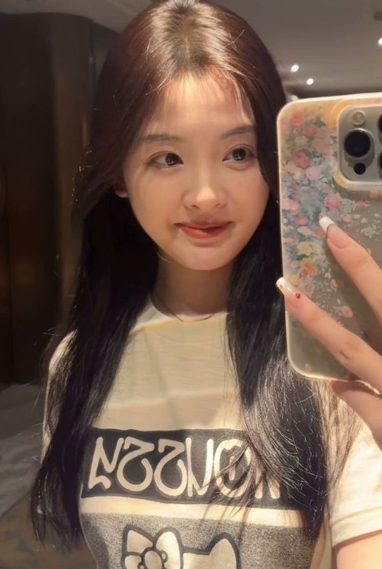 嘉兴小妹章若楠