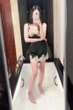 万达小姐姐七月