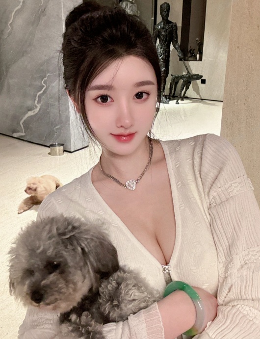 身材很棒的小仙女