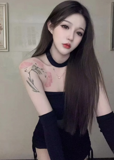 体验风骚完美身材小姐姐