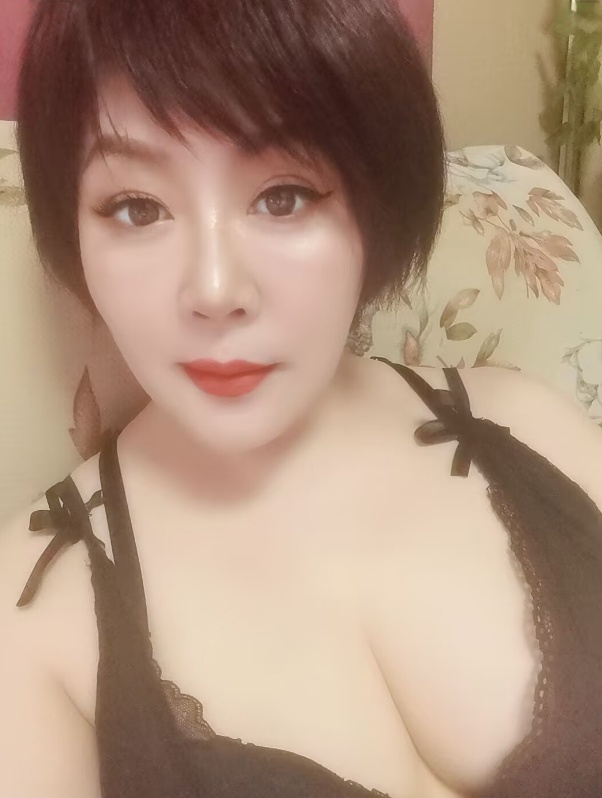 磁器口不婚熟女