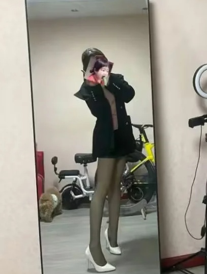 风骚型长腿少妇