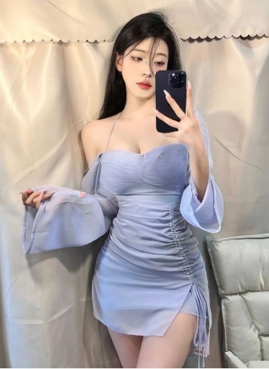 身材还不错的学妹