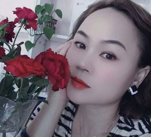 性感轻熟女