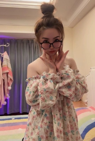 身材还不错的少妇