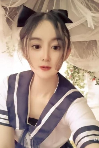 盘龙制服少妇