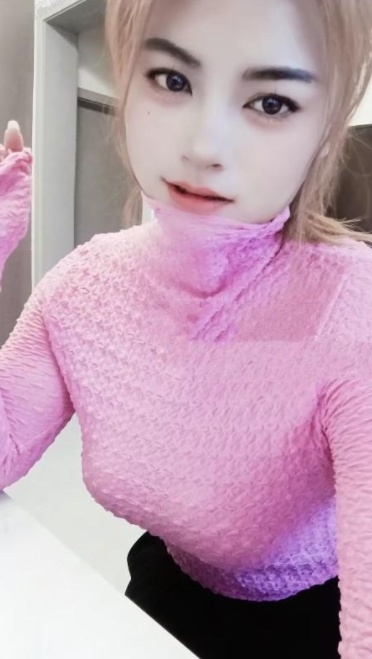 哈尼族小姐姐大胸