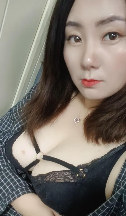 微胖大奶肥臀果果