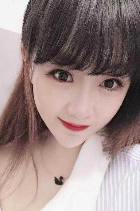 白嫩丰满小浪女