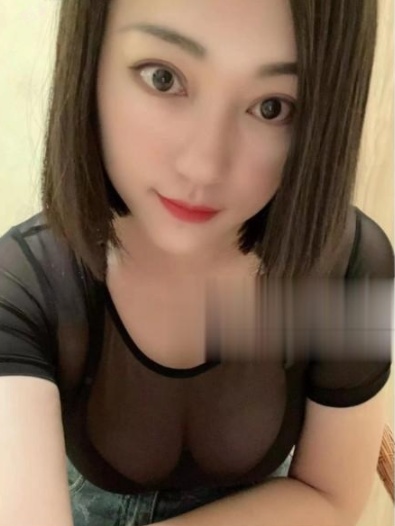 大胸妹子猫柒柒