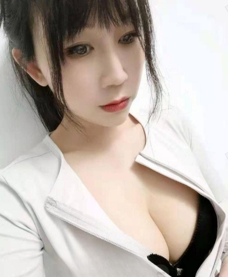 解放路白大胸妮妮