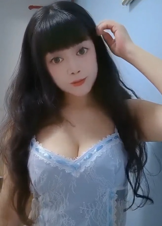 清湖骚逼水多胸好