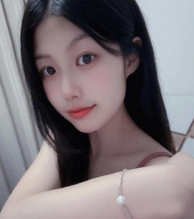 温柔听话粉嫩妹妹