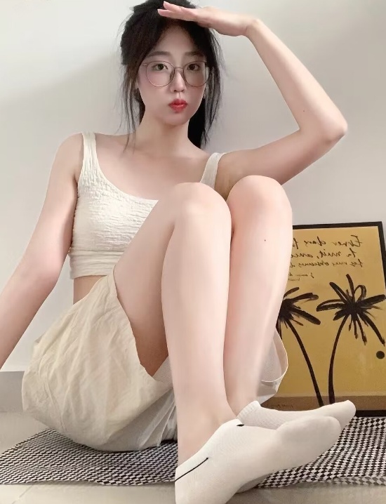 浦东清纯兼职少女