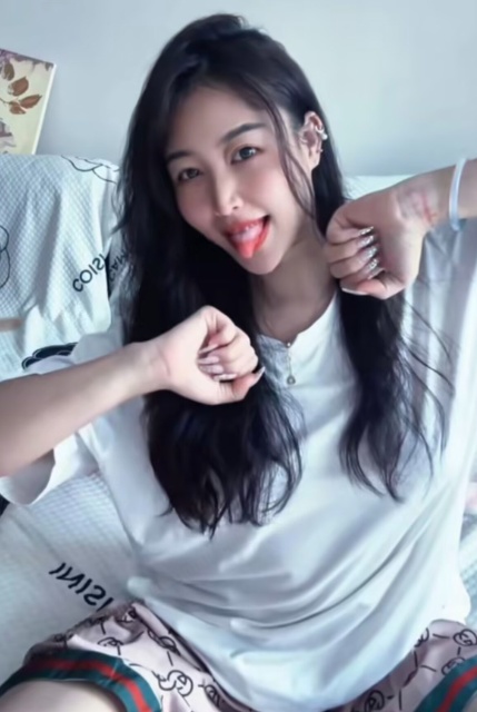 温岭丰满兼职妹妹身材比例火辣