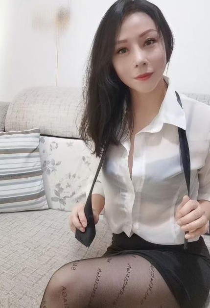 海珠少妇yoyo