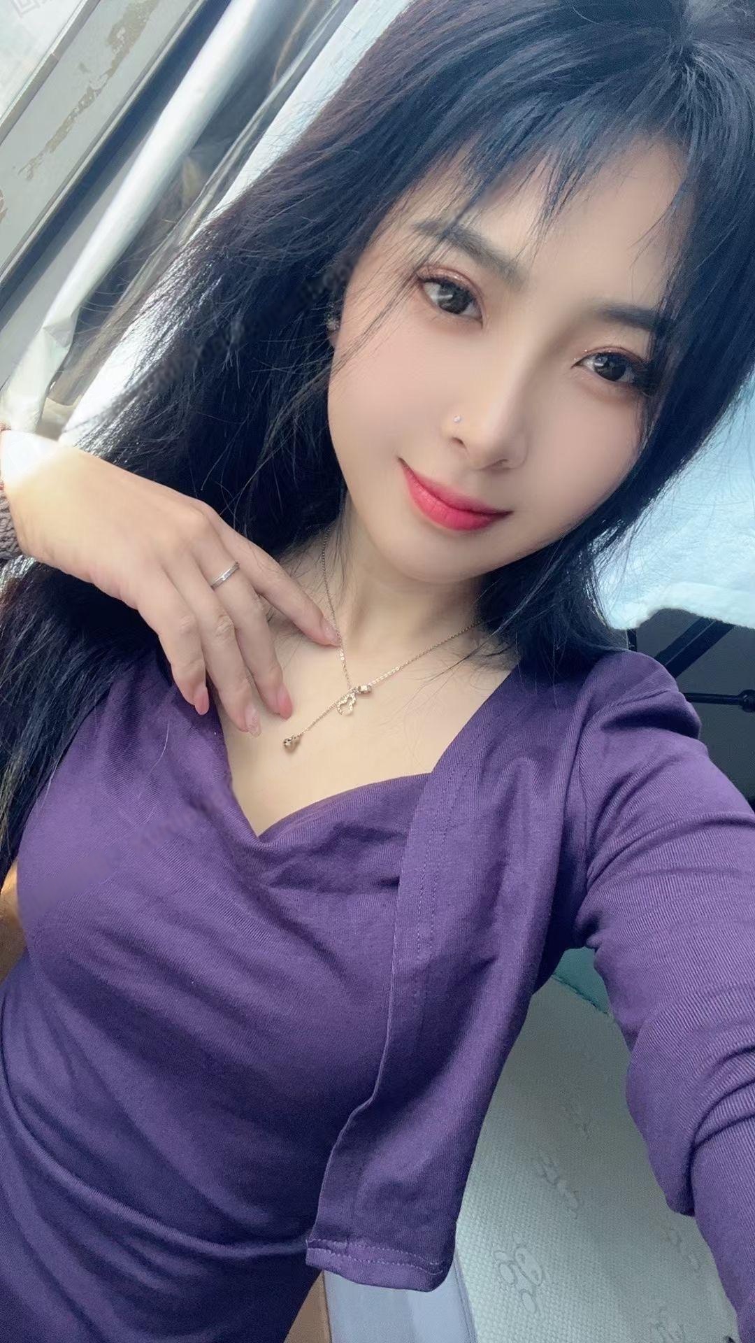 新区乖巧温柔妹子