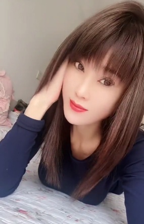 景阳广场少妇