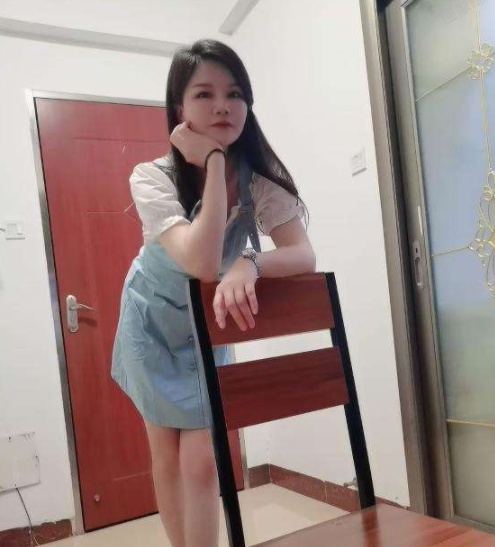 服务系肤白少妇彤彤