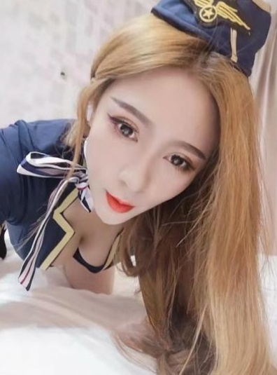 长腿风骚淫水御姐