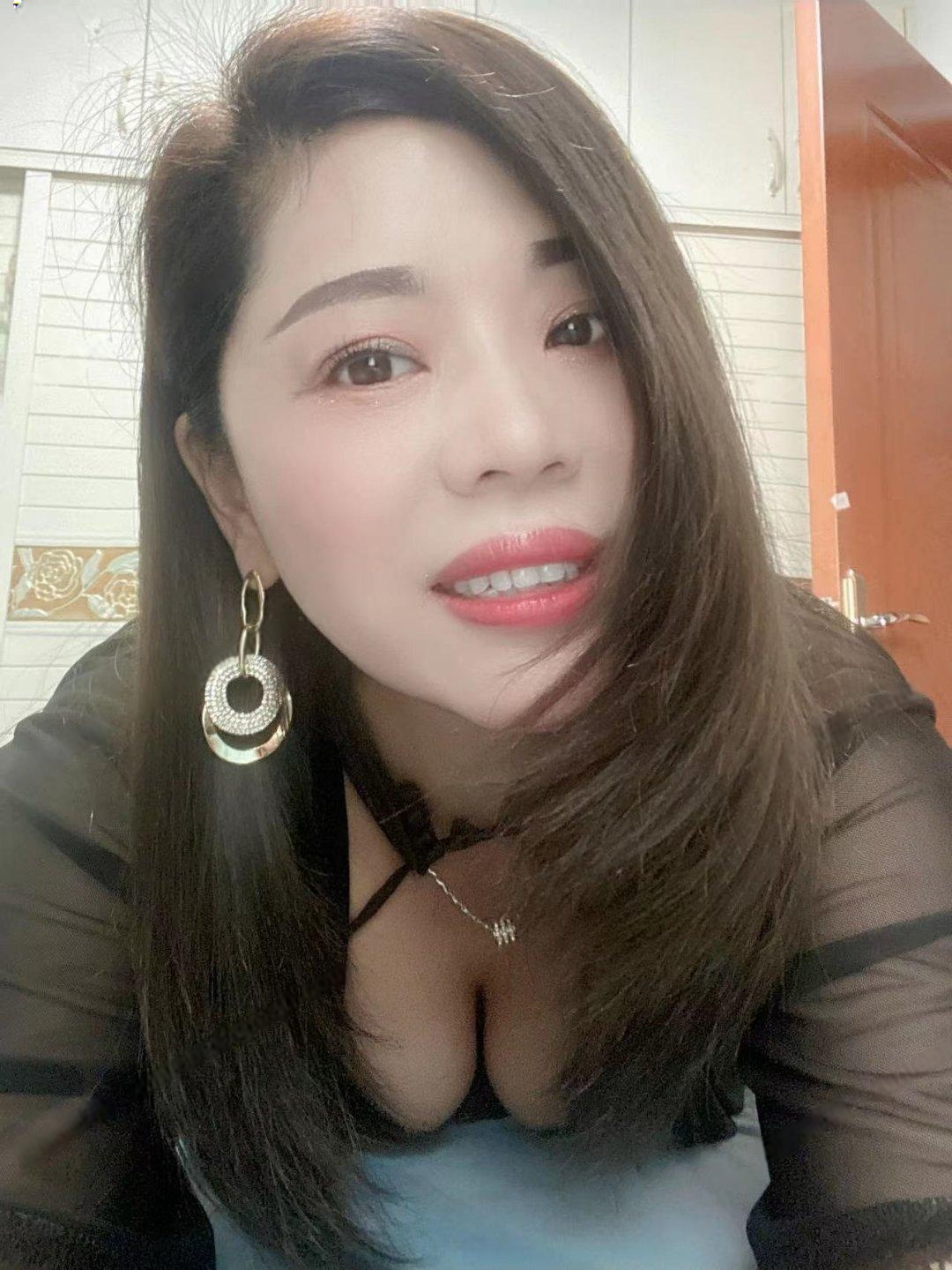 寂寞人妻少妇