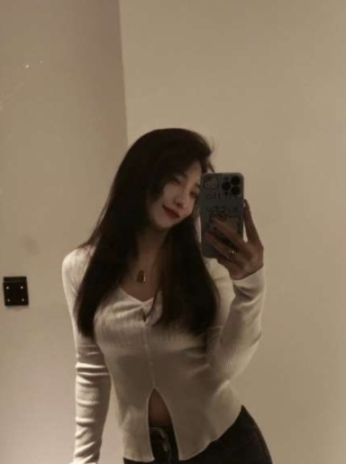 长发小妹妹