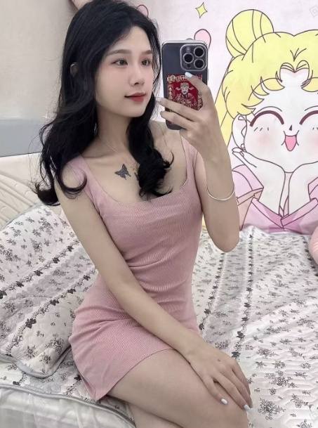 武侯前凸后翘潮吹妹妹