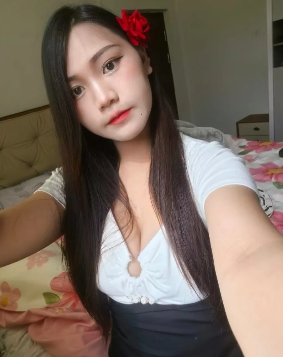 七里河黑丝长腿少妇