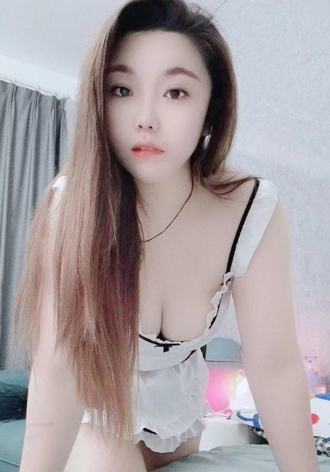 丰满小骚货逼紧汁多