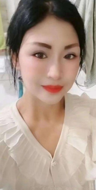 道里区性感大方漂亮的小少妇