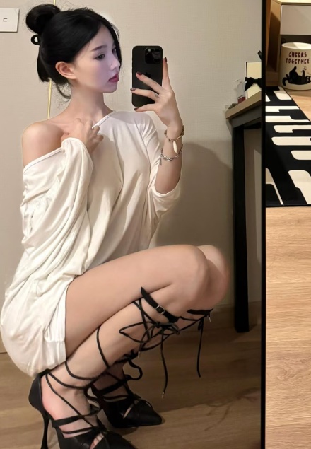 奶大逼紧超级风骚大尺度