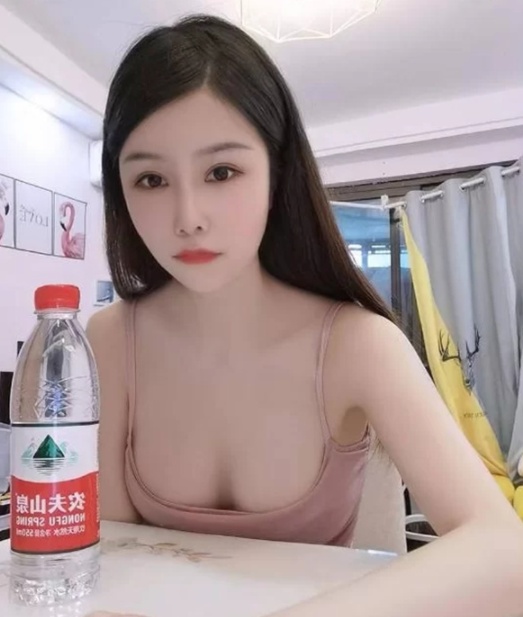 晋源御姐c胸