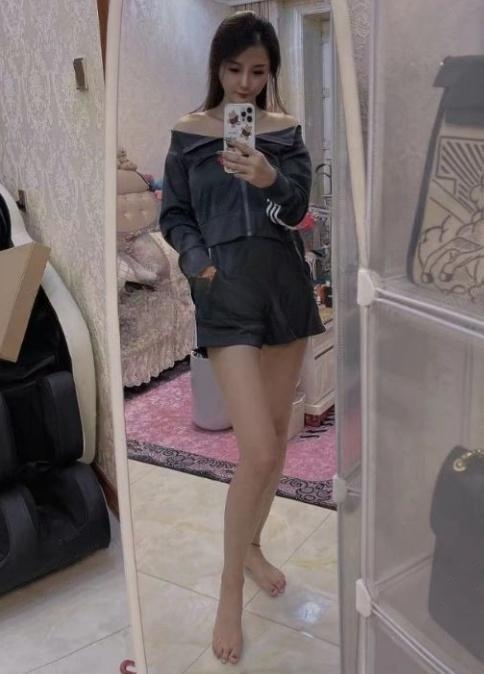 绿园区长腿美女