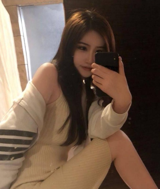 新来兼职小妹极媚极骚