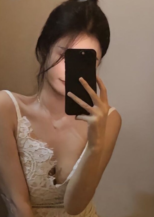 主动骚妹妹敏敏三点粉嫩水灵灵